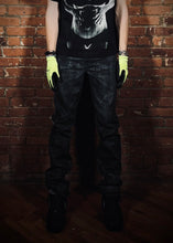 Load image into Gallery viewer, Chrome Relax Denim
